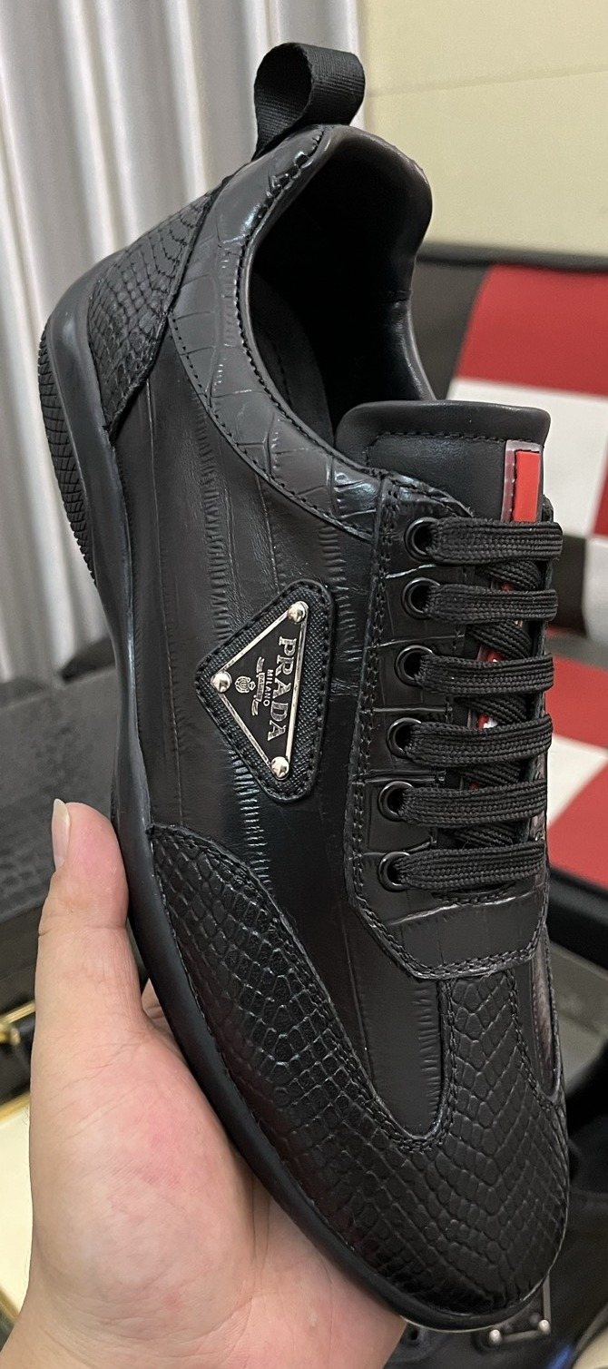 Prada Black Textured Low-Top Sneakers